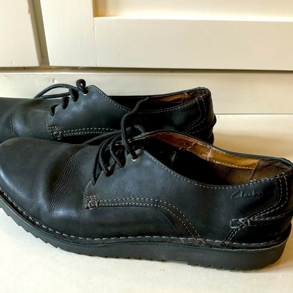Size 10 Men’s Clark’s Shoes with Orthotics